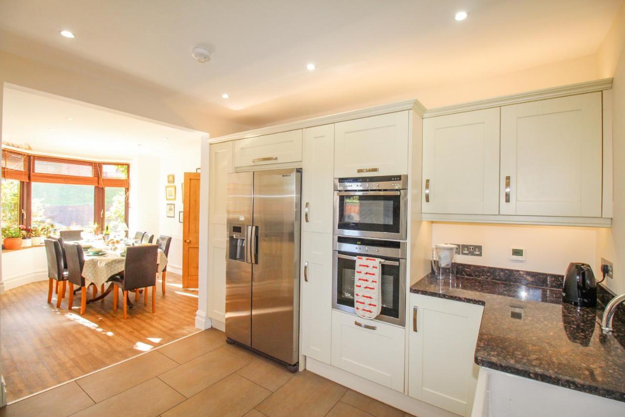 Bay View Villa Суонидж Екстериор снимка